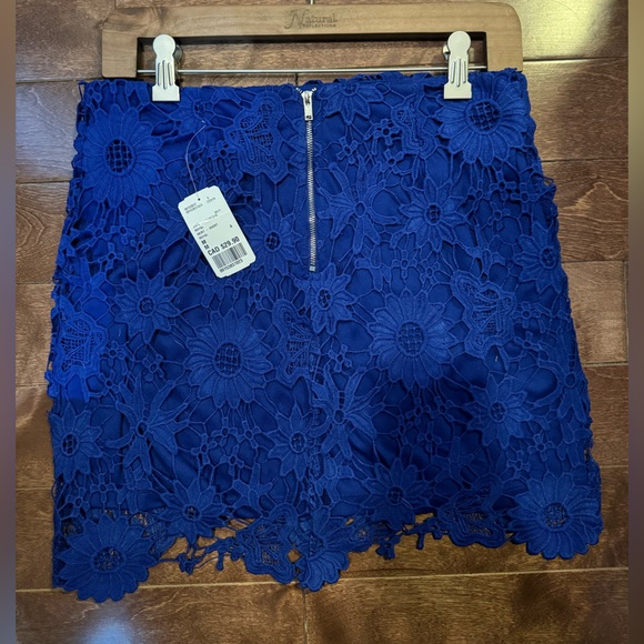 Forever 21 - Royal Blue Mini Skirt - Size M - Picture 2 of 4